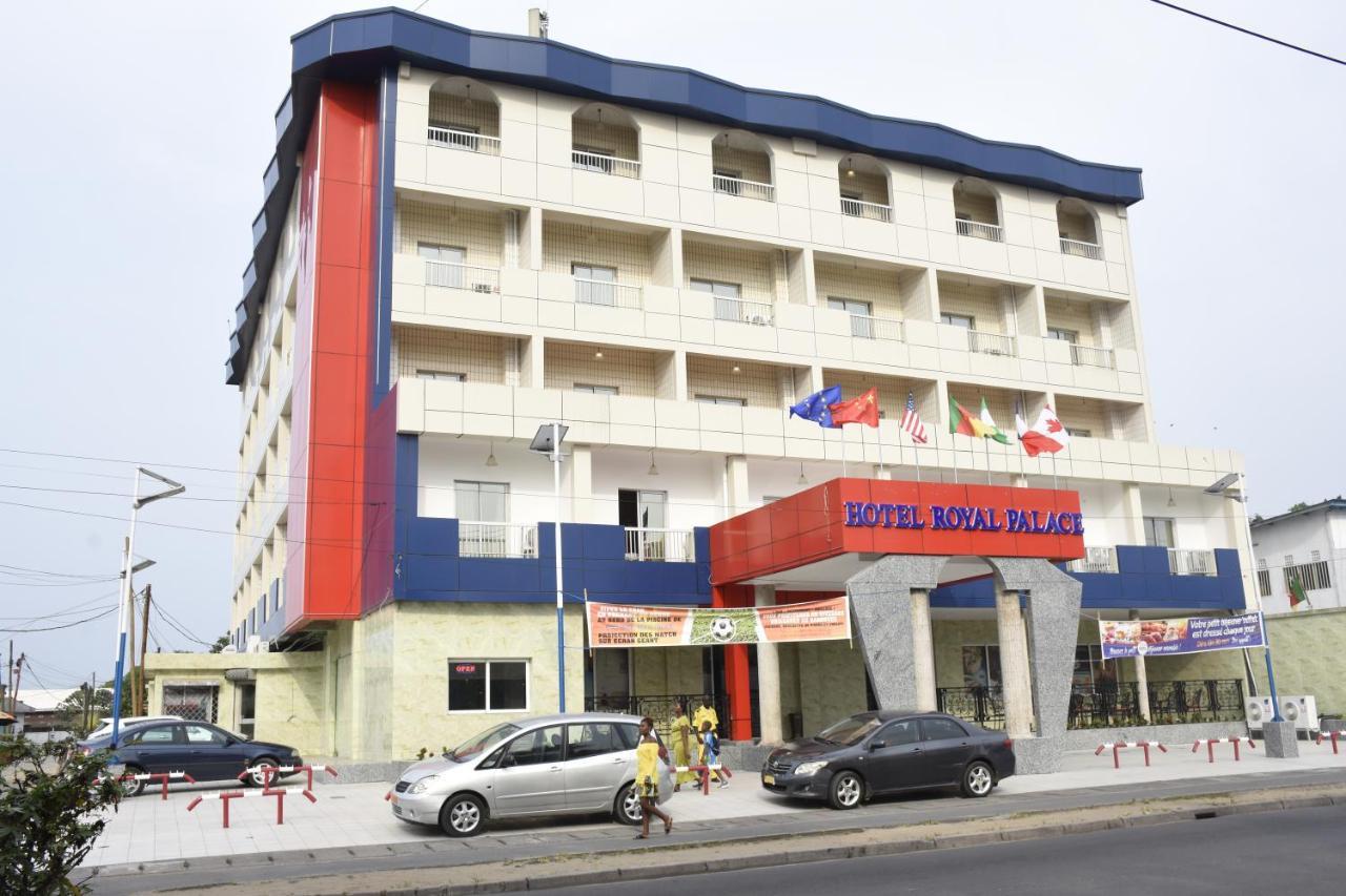 Hotel Royal Palace Дуала Екстериор снимка